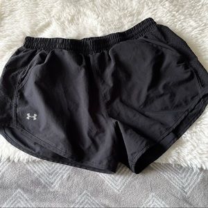 Under Armour Heat Gear Loose Women’s Athletic Lined Shorts Black Size M